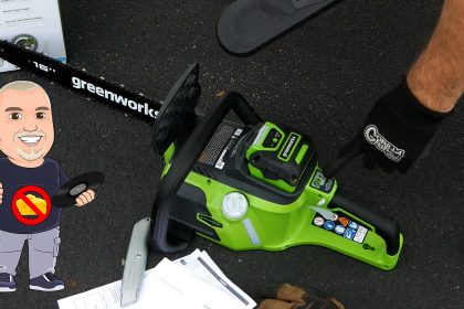 Greenworks 40V Battery Powered Chainsaw Gives you Flexibility